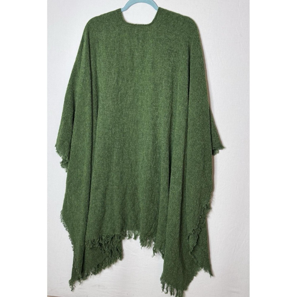 Celtic Kerry Woolen Mills Shawl Wrap NEW Ireland Lambswool Green Ruana Poncho - Picture 5 of 7